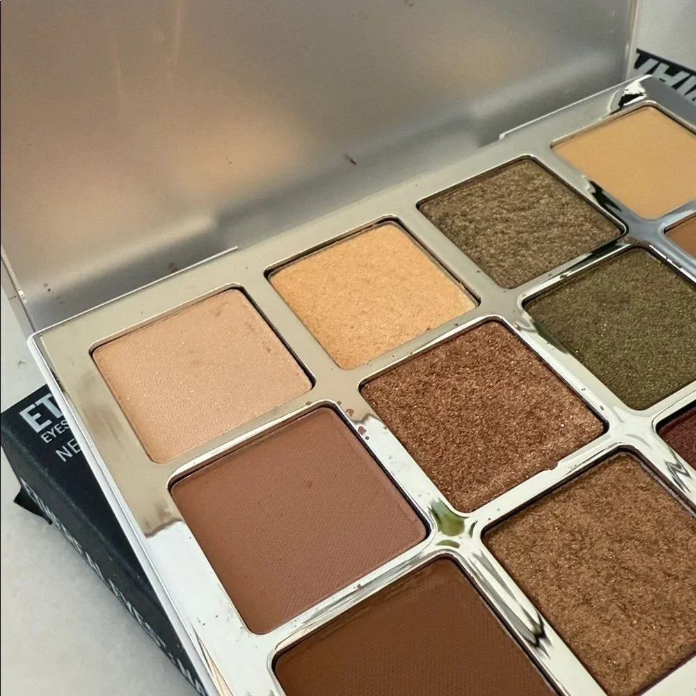 Makeup by Mario ETHEREAL EYES*™ EYESHADOW PALETTE:NATURE